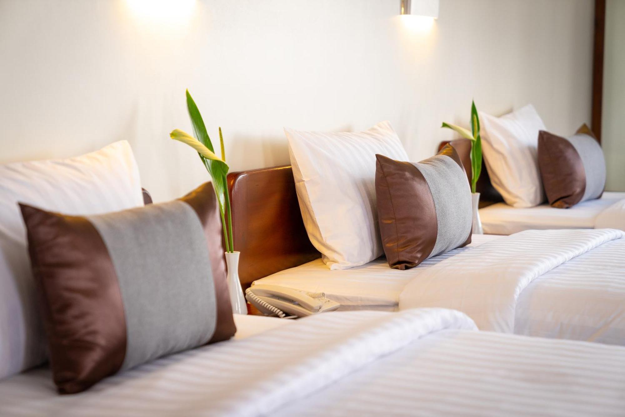 Mony Reach Angkor Hotel Siem Reap Esterno foto